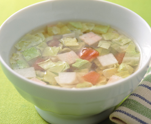 野菜とベーコンのスープ
