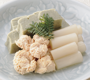 魚の子、生麩、うどの炊き合わせ