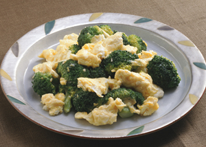 ブロッコリーと卵のいためもの