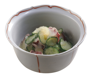 たこときゅうりのりんごあえ