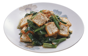 生揚げとわけぎのみそいため