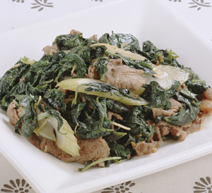 モロヘイヤと牛肉のいためもの