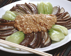 蒸しなすの肉あんかけ