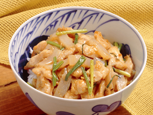 ピリ辛丼