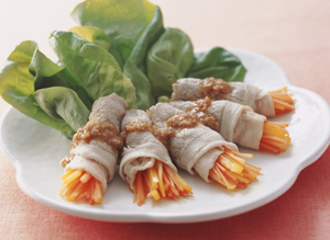冷しゃぶの野菜巻き　ピーナッツソース