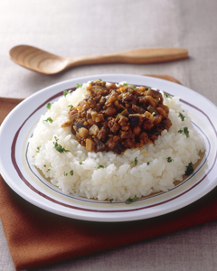 大豆とひき肉のドライカレー