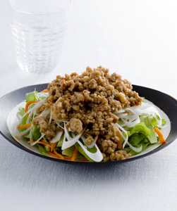 野菜の肉みそのっけ