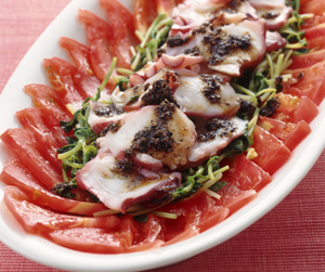 たこと豆苗の黒ごまだれ