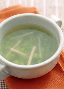 グリーンピースのスープ