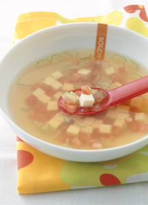 トマトととうふのコンソメスープ