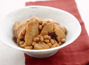 とり手羽と大豆の中国風煮もの