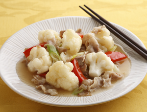 カリフラワーと豚肉の中華炒め
