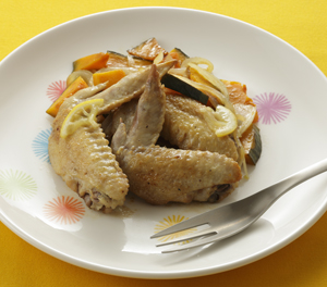 手羽先とかぼちゃの蒸し焼き