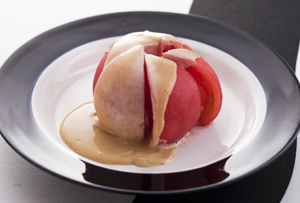 トマトのごまクリームがけ