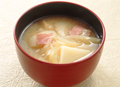 じゃがいもとベーコンのみそ汁
