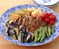 肉と夏野菜のからしじょうゆ
