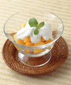 フルーツのフレッシュチーズ添え