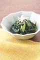 春菊とわかめのしょうが酢